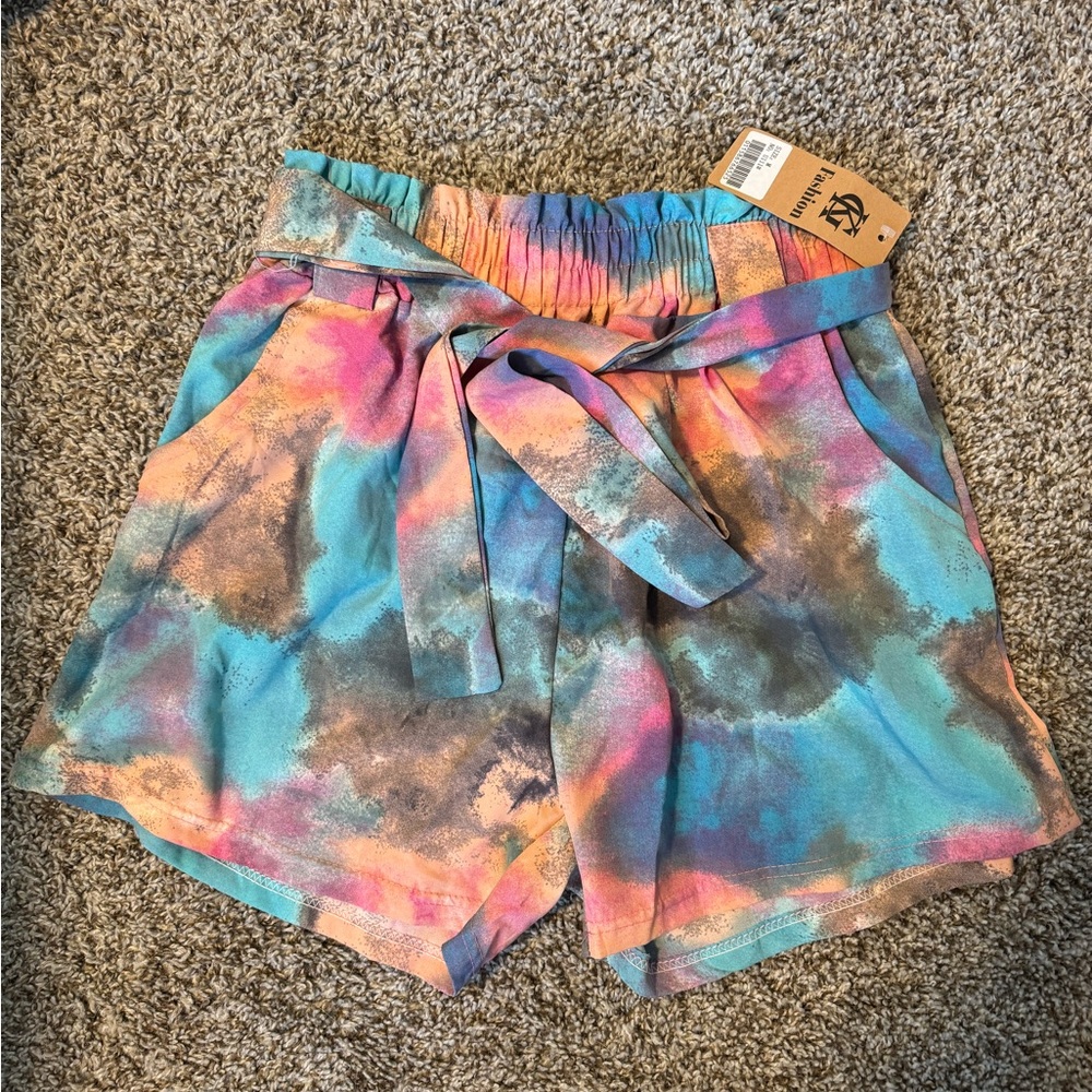Watercolor pattern shorts (M)
